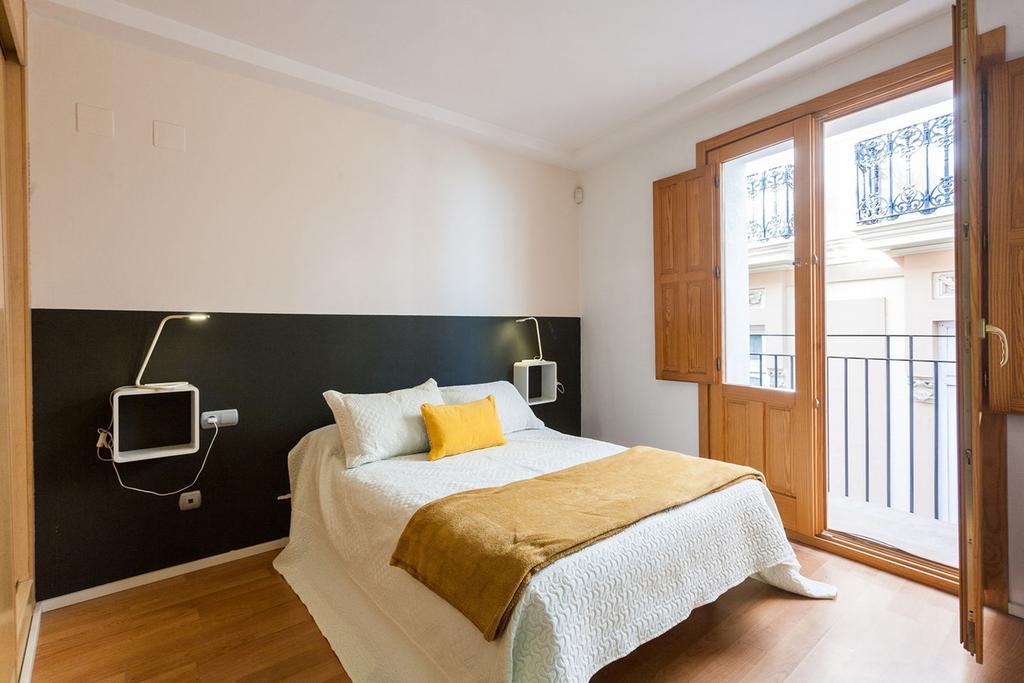 Like Apartments Lonja Valencia Exterior foto