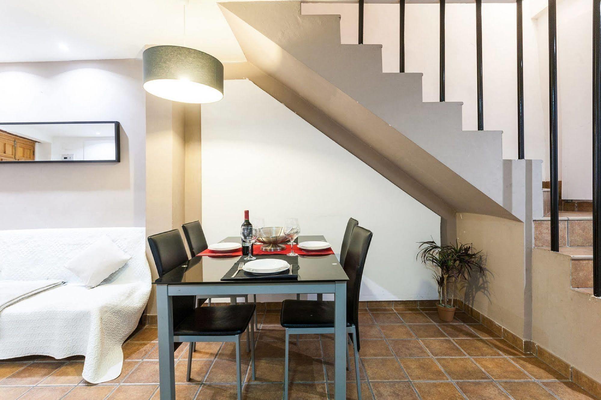 Like Apartments Lonja Valencia Exterior foto