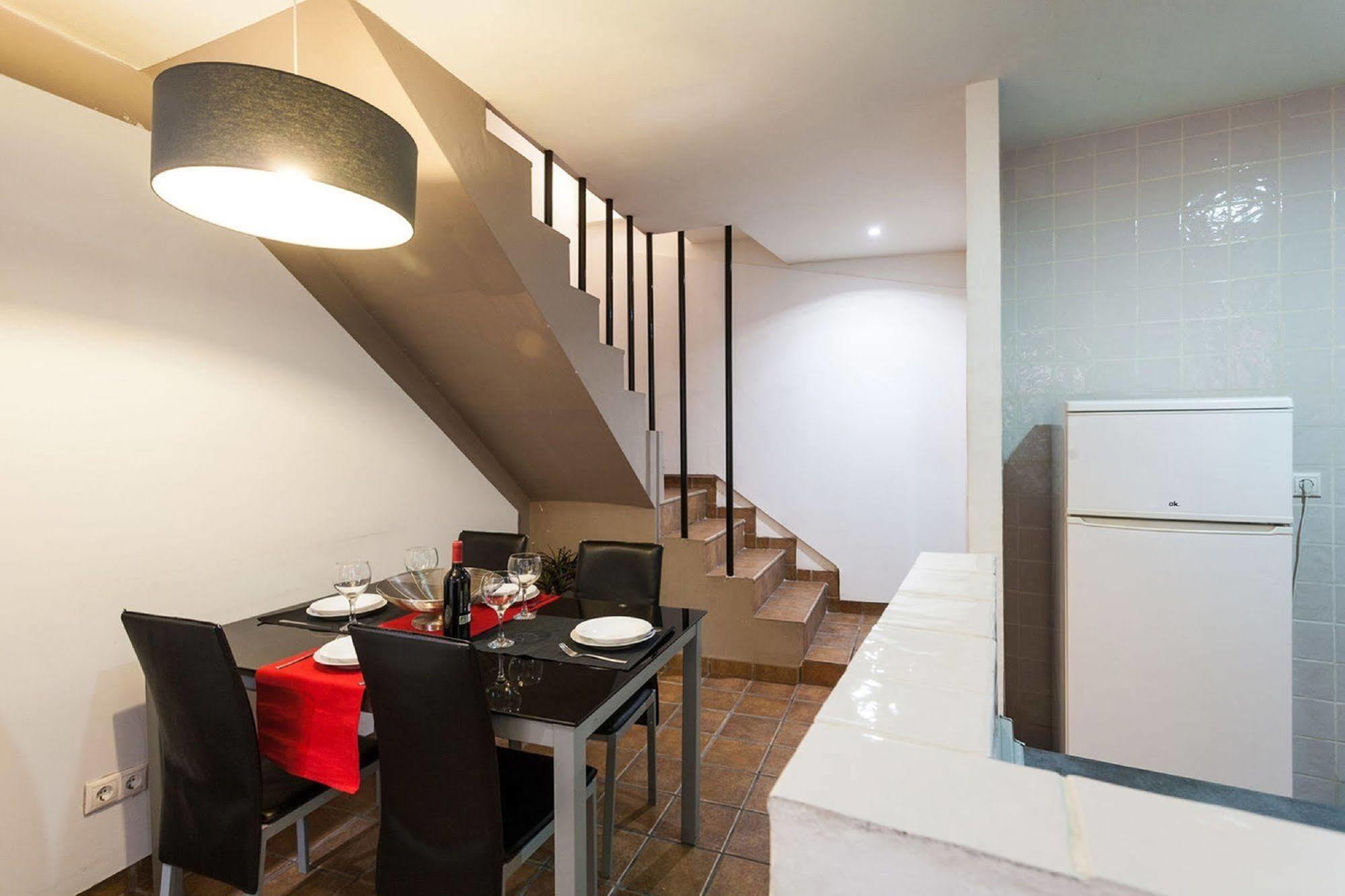 Like Apartments Lonja Valencia Exterior foto
